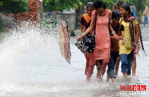 �̻���������ı�Цʱ�� ��Ц��ͼ