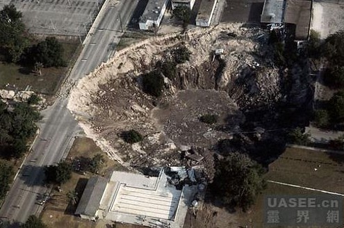 天下上最为奇幻的隐秘天然天体天坑