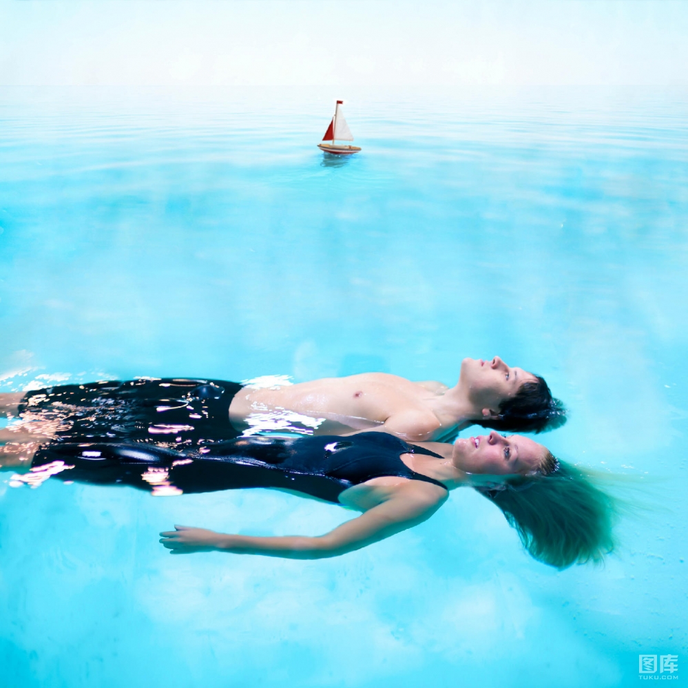 Stephen Criscolo�λ�ɫ���������