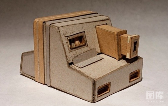 Kiel Johnson����ֽ�����