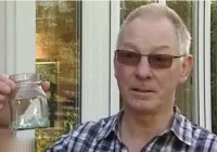 Ӣ������ͻ����ͬ����һ��ƽ�����������ʣ�ͼ��