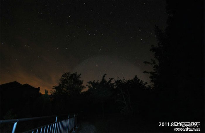 海内多地同时视察到统一路疑似UFO的影像