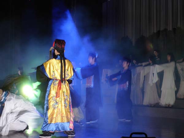 诡异可怕!走进可怕的湘西“赶尸”之谜(组图