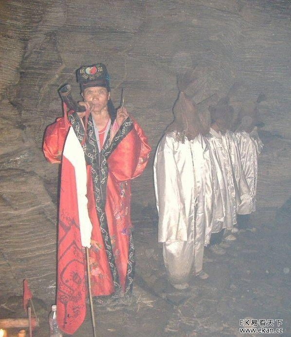 ������£��߽����µ���������ʬ��֮�գ���ͼ