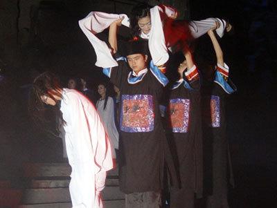 ������£��߽����µ���������ʬ��֮�գ���ͼ