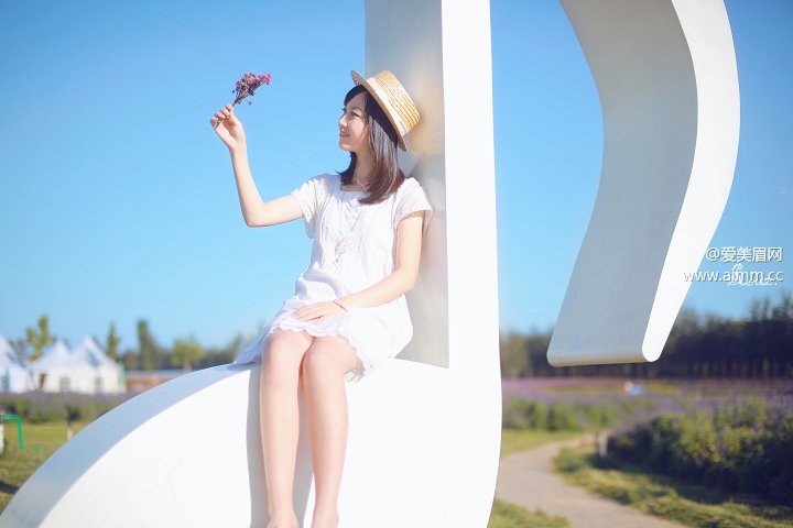 ޹�²ݵķҷ���������Ů