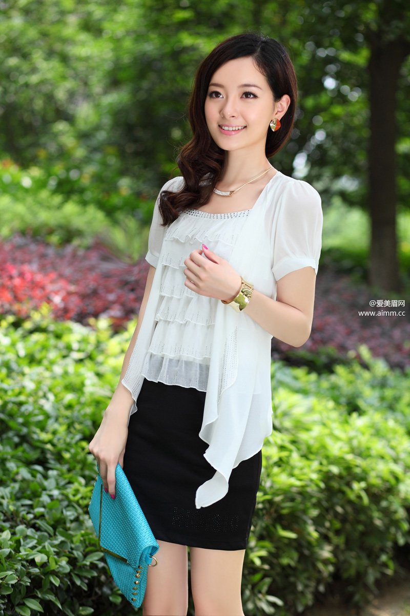 ���������˼伫�и�����Ů