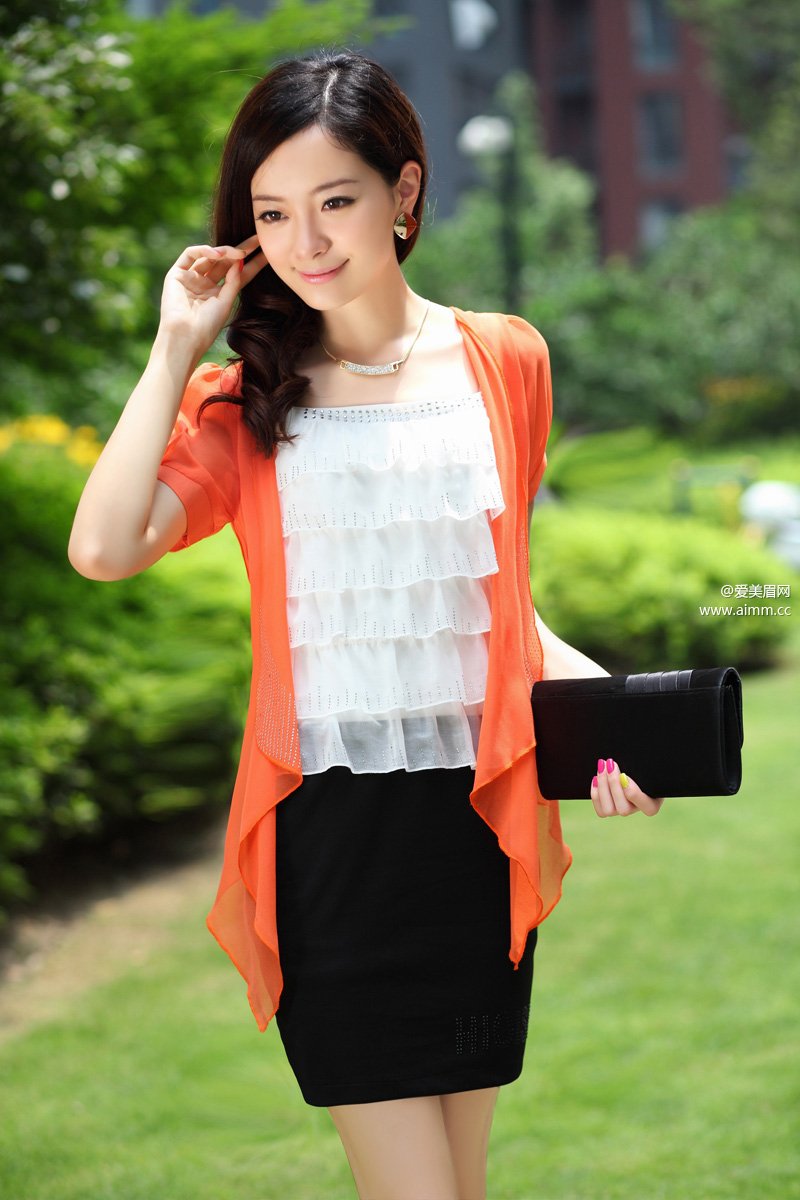 ���������˼伫�и�����Ů