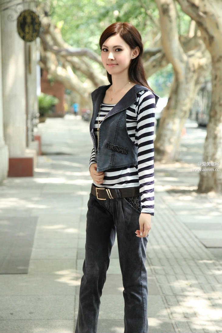 �����޵�����Ů����д��