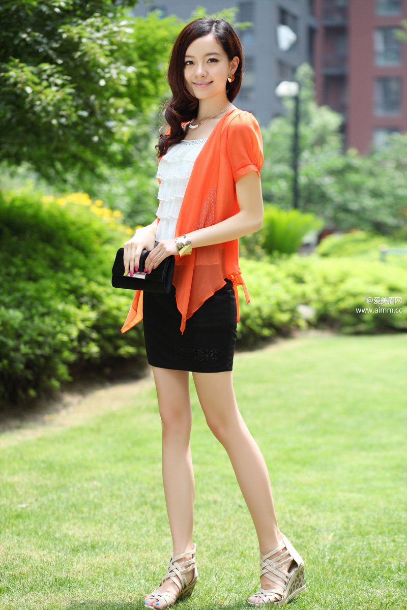 ���������˼伫�и�����Ů